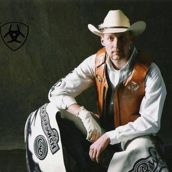 Meet your Posher, Robert - Picture 1 of 1